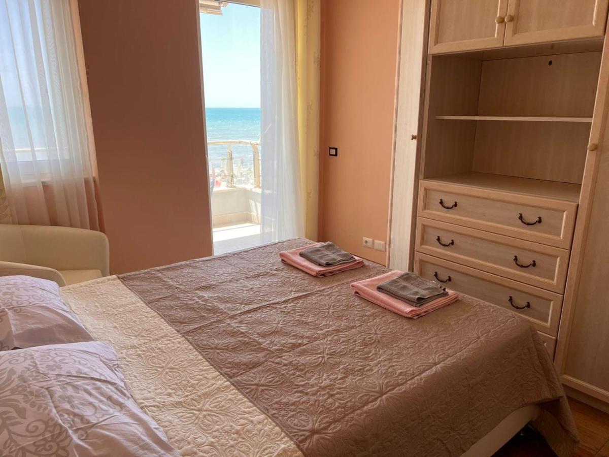 Sea View-Apartment On The Beach - Durrs2 Δυρράχιο Εξωτερικό φωτογραφία