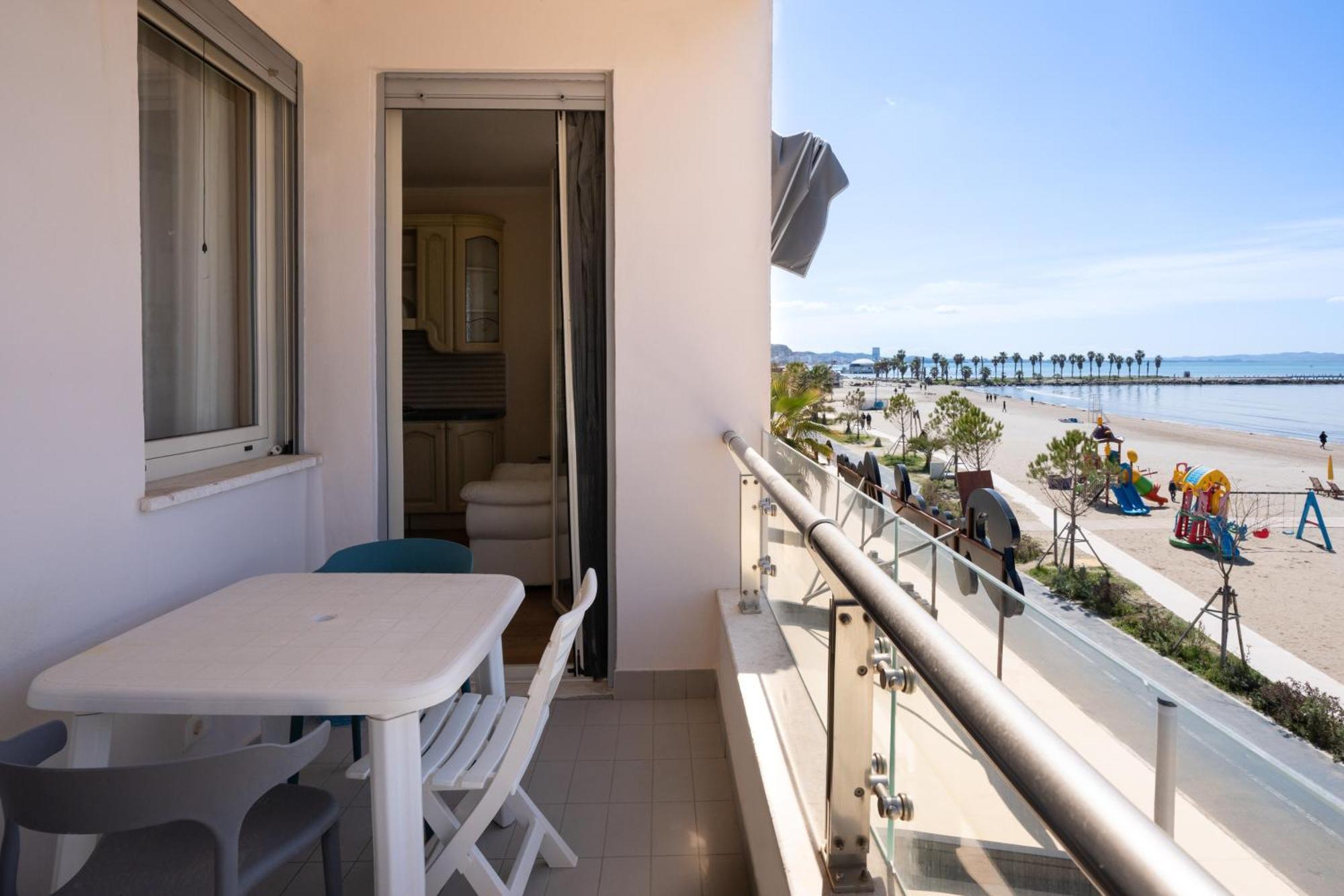 Sea View-Apartment On The Beach - Durrs2 Δυρράχιο Εξωτερικό φωτογραφία