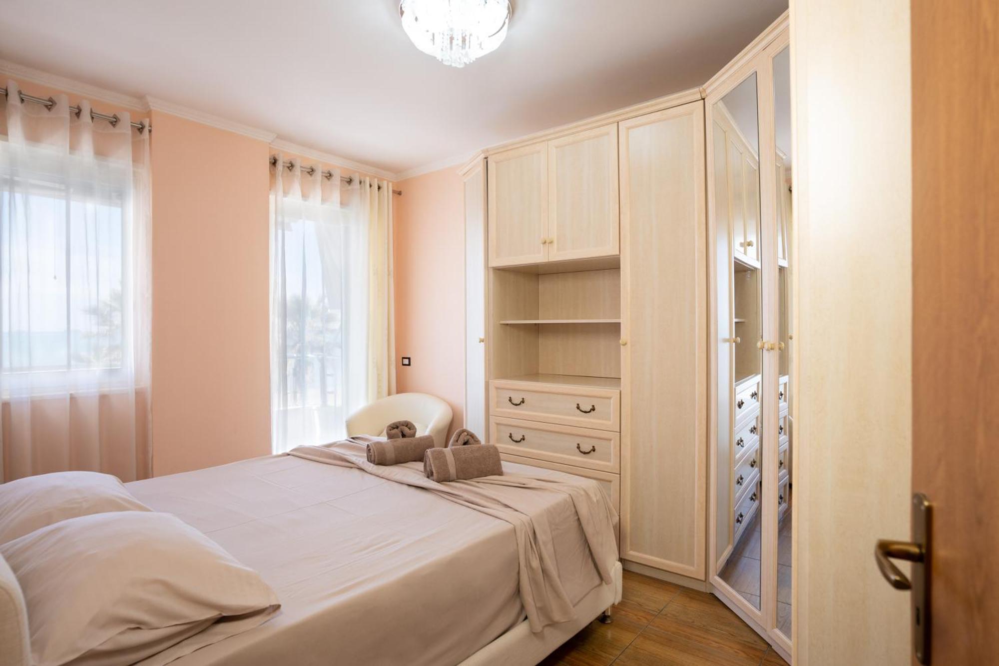Sea View-Apartment On The Beach - Durrs2 Δυρράχιο Εξωτερικό φωτογραφία